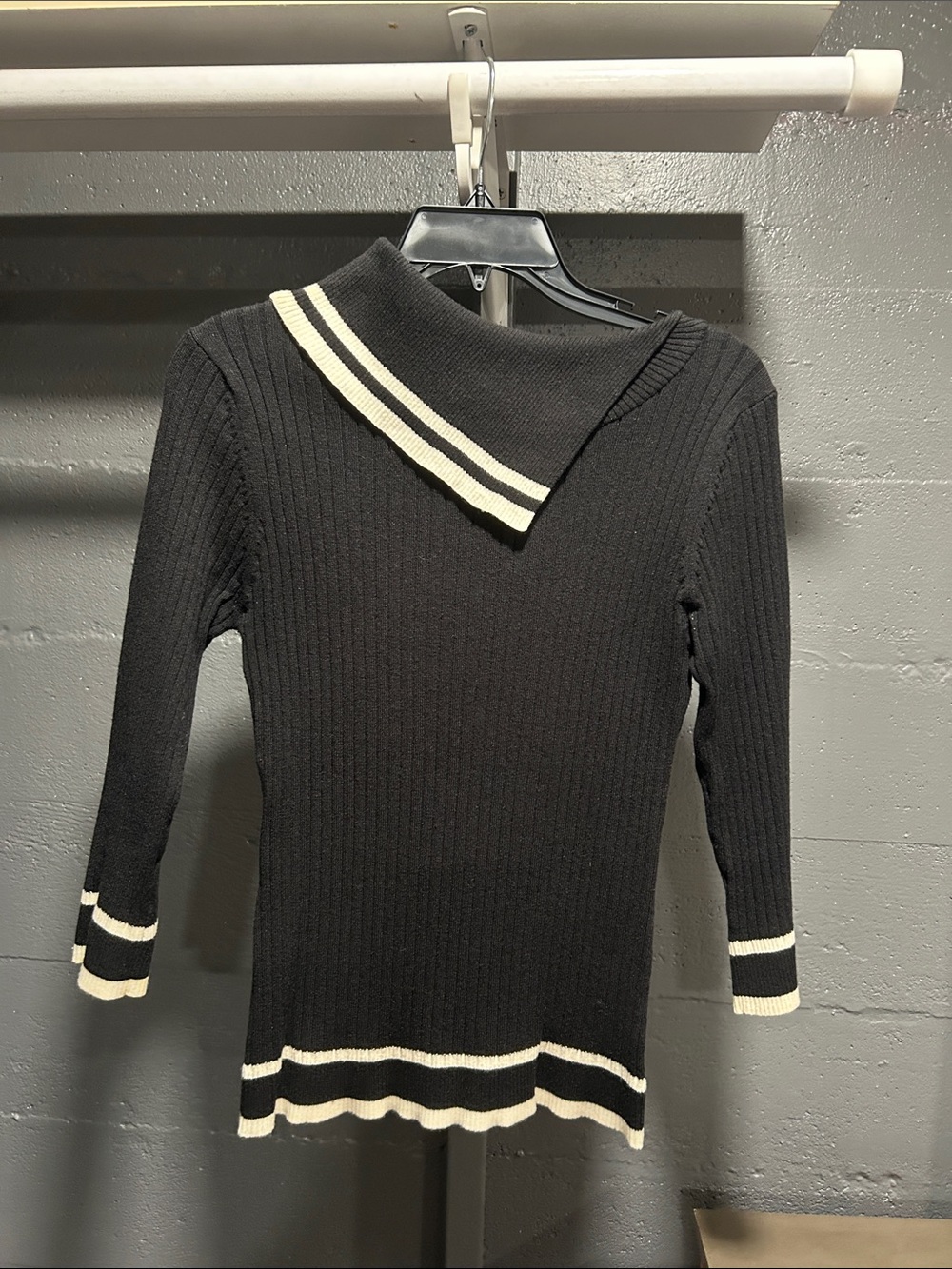 Byer California Black Ribbed Turtleneck Sweater with Cream Stripe Trim